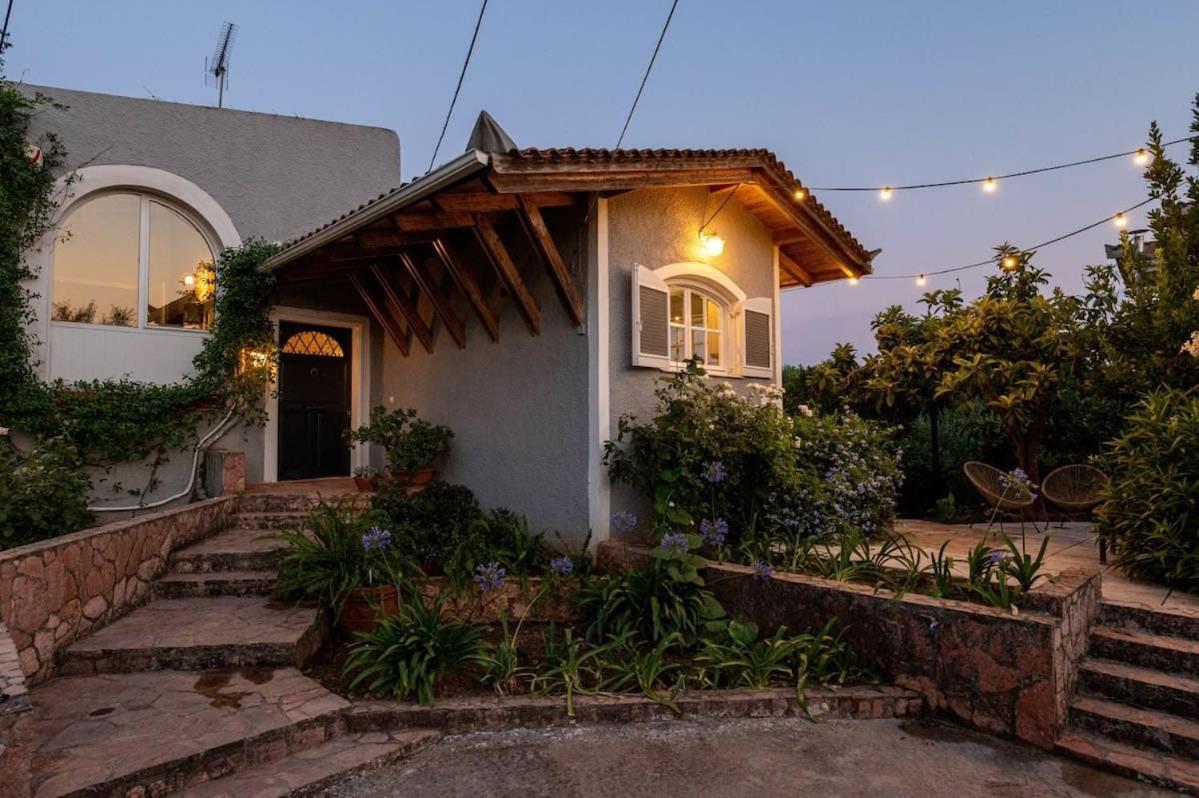 Serene Seaside Bliss - Lush & Secluded Garden Oasis Καλαμάτα Εξωτερικό φωτογραφία