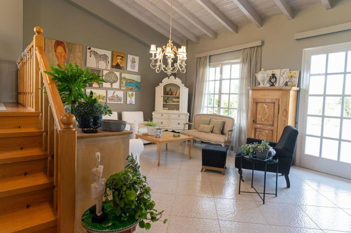 Serene Seaside Bliss - Lush & Secluded Garden Oasis Καλαμάτα Εξωτερικό φωτογραφία